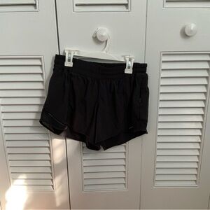 Lululemon Hotty Hot shorts 4” Black